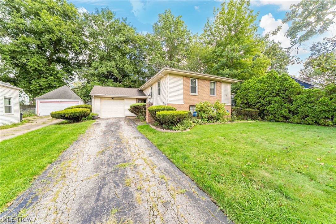 753 Crestview Avenue - Photo 1