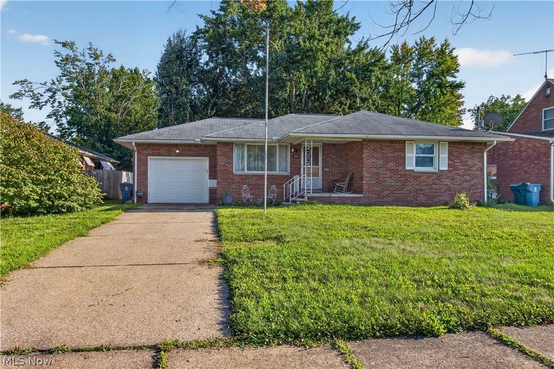 2540 35th Street - Photo 1