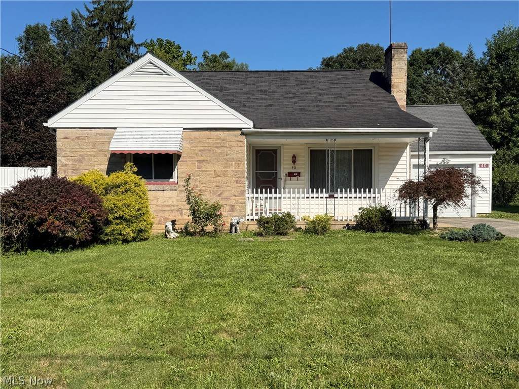 40 West - Photo 1