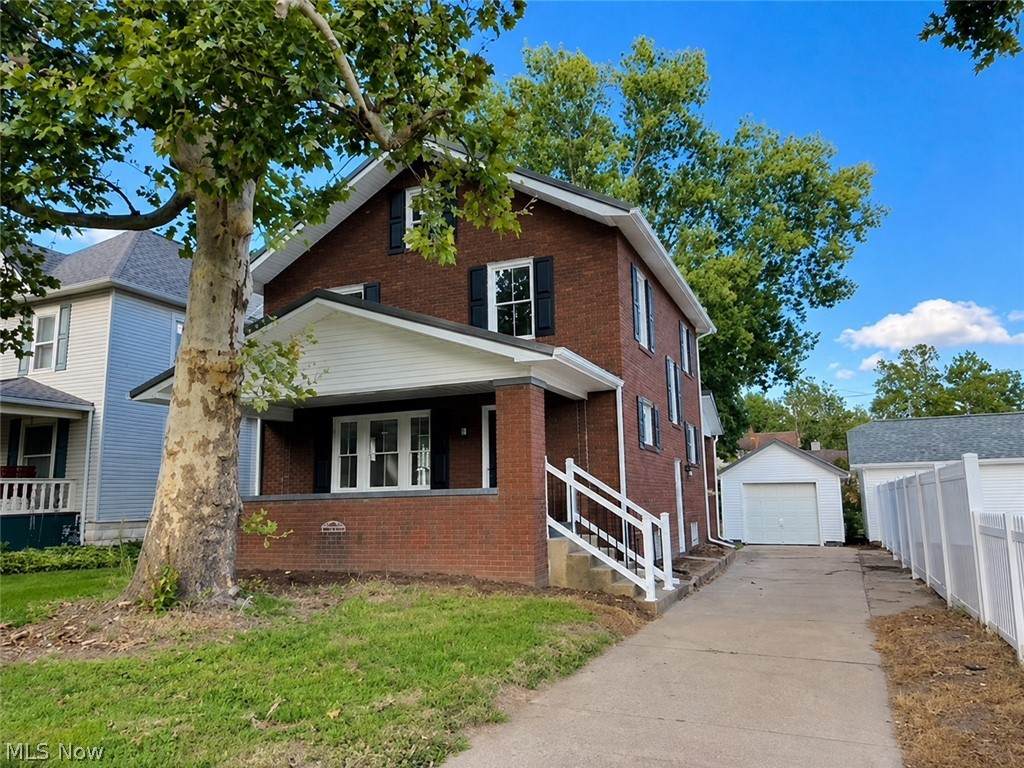 909 Walnut Street - Photo 1