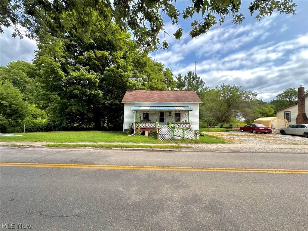 301 Main Street - Photo 1