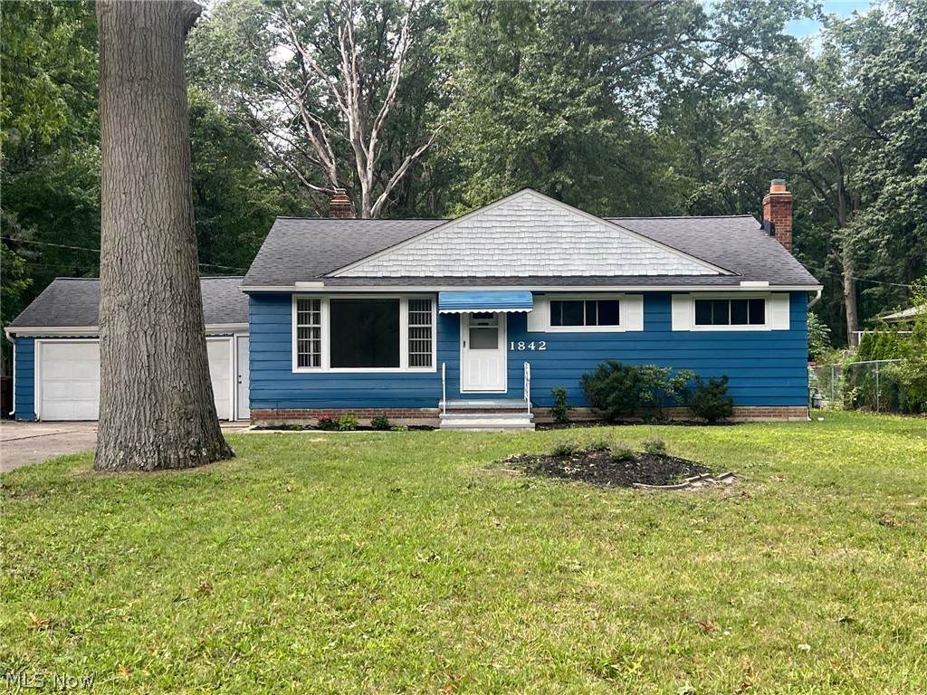 1842 Columbia Road - Photo 1