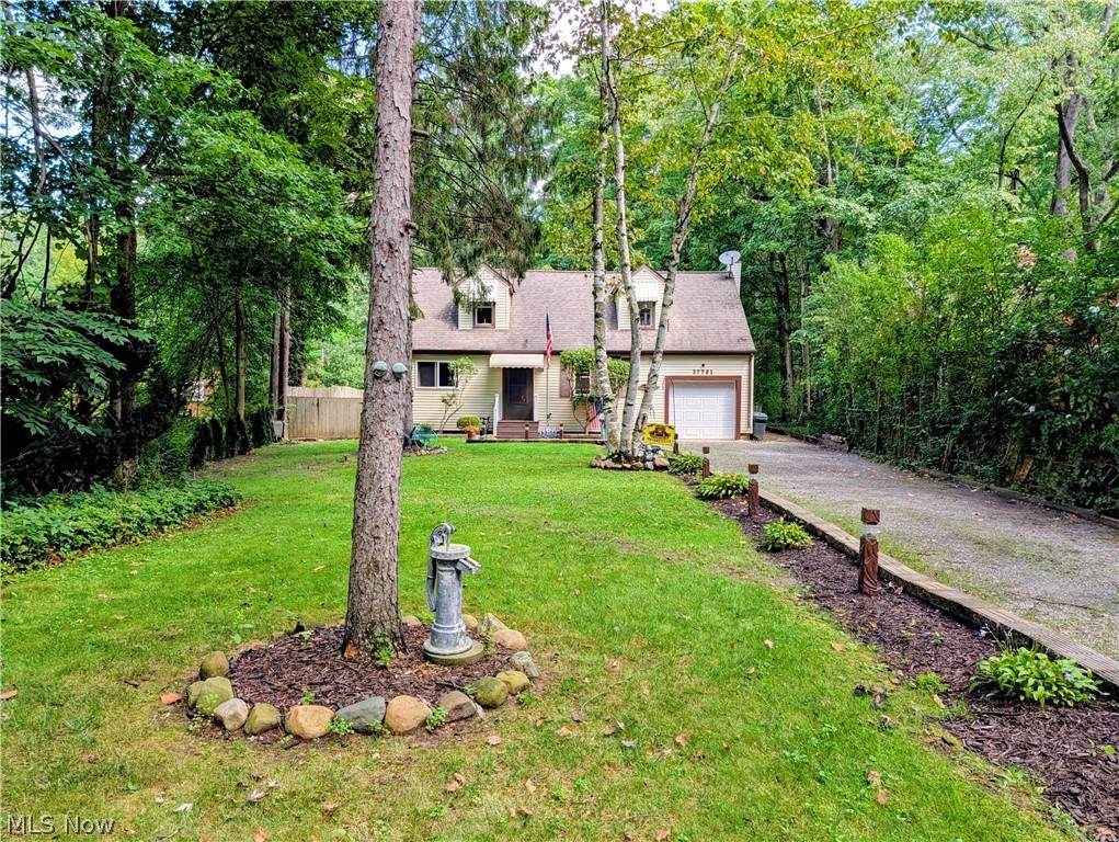 37761 Milann Drive - Photo 1