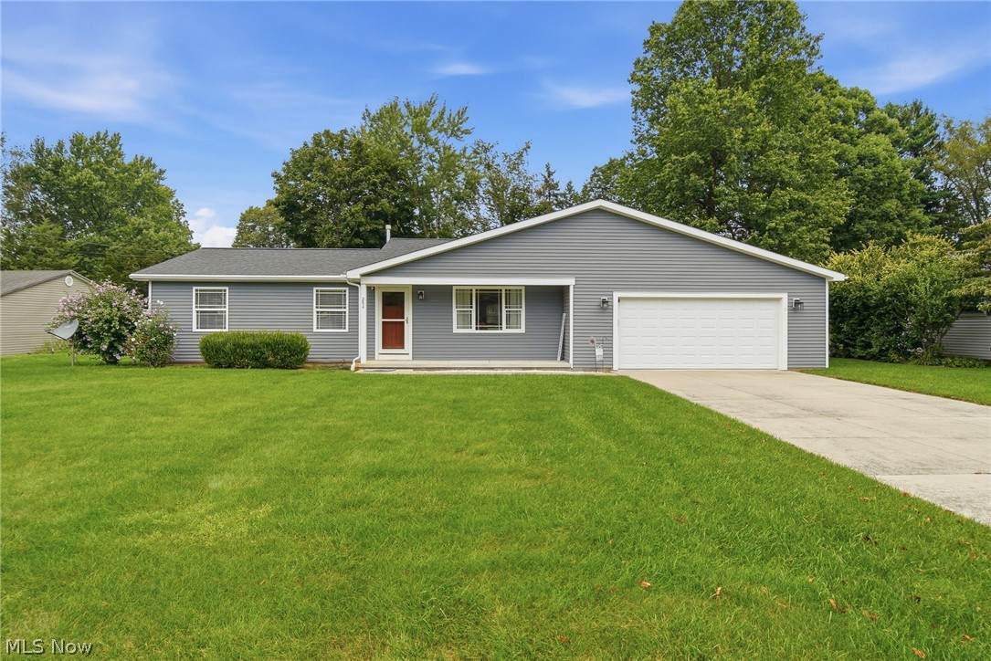254 Thomas Avenue - Photo 1