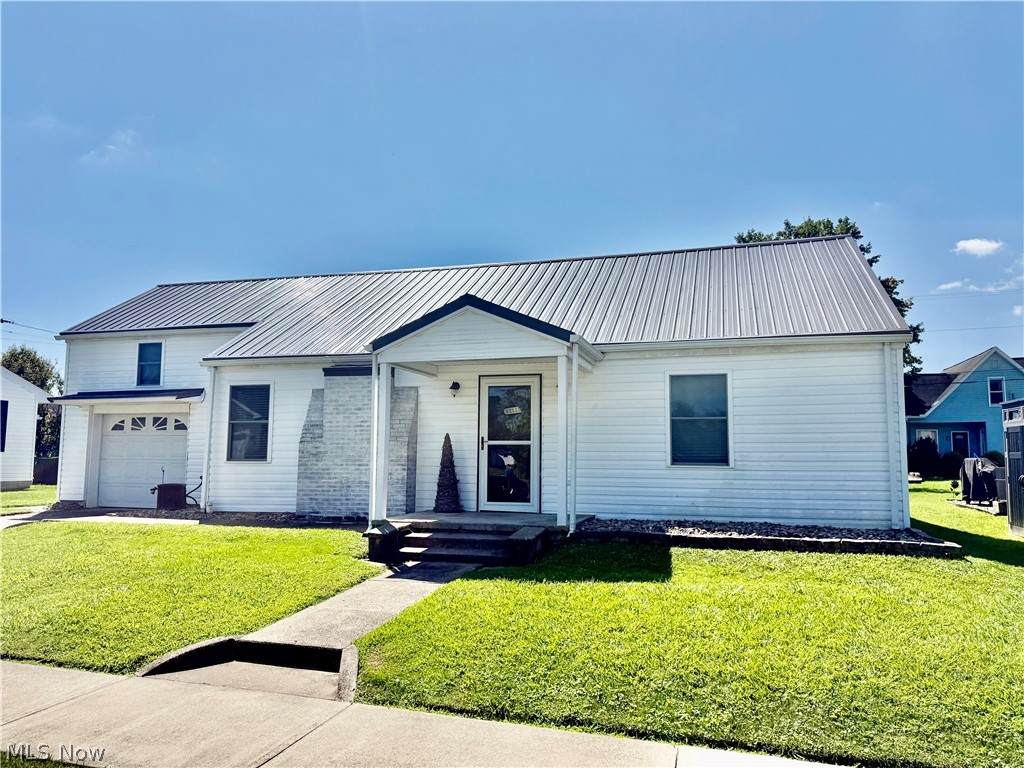 106 Stealey Street - Photo 1
