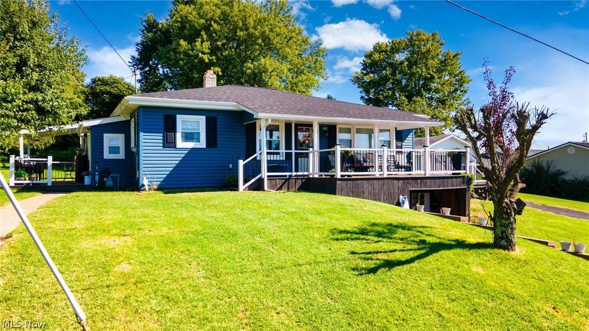 407 Diana Drive - Photo 1