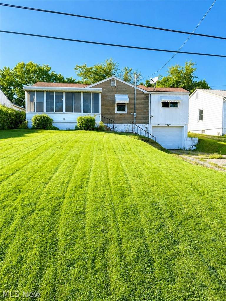 129 Surry Road - Photo 1