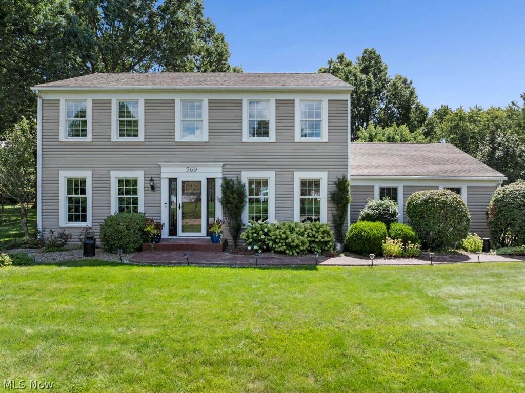 369 Amy Way - Photo 1