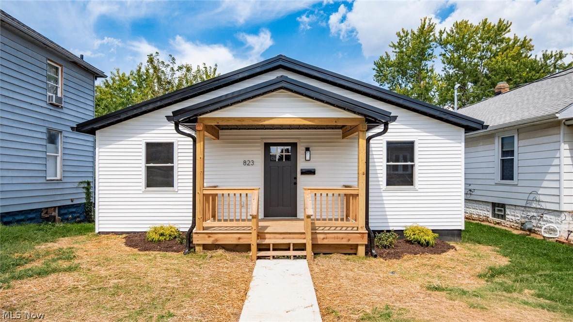 823 Race Street - Photo 1
