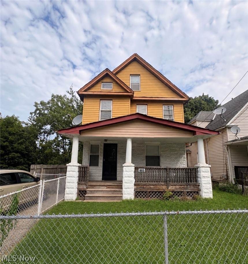 9915 Raymond Avenue - Photo 1