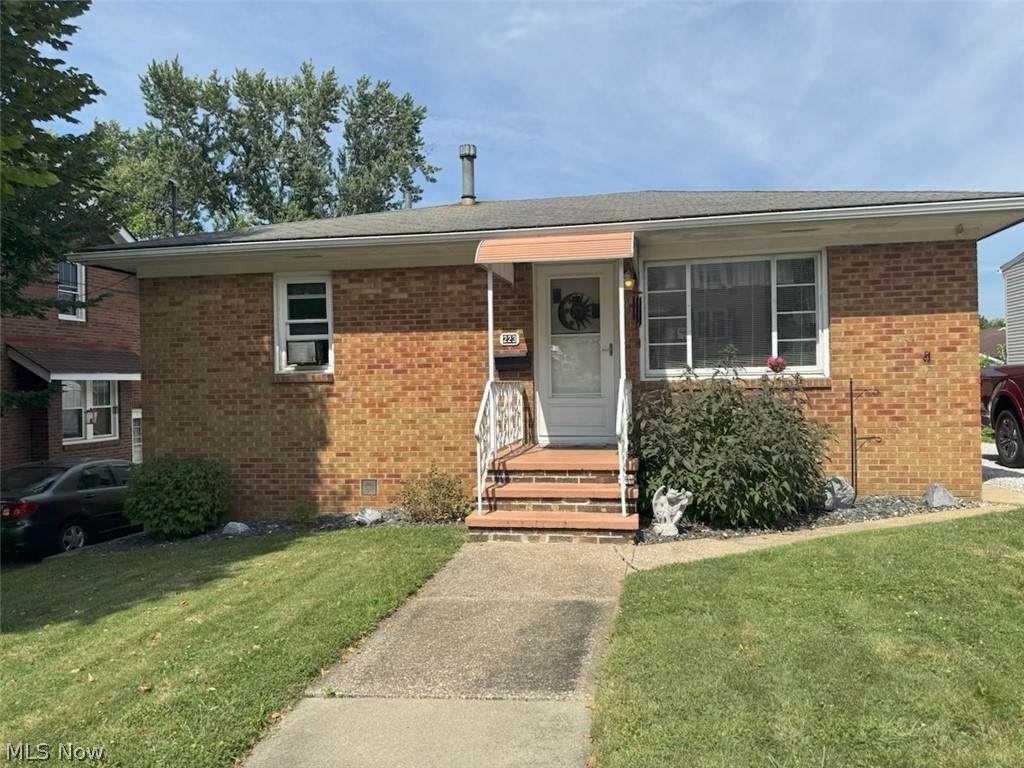 223 Cassell Avenue - Photo 1