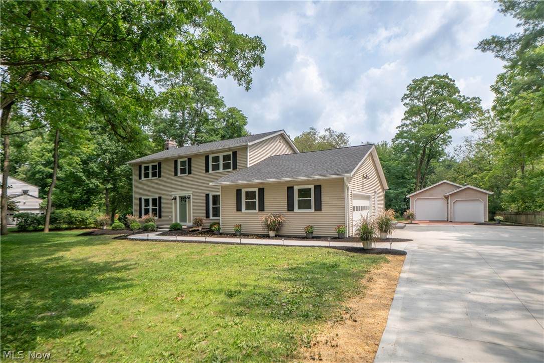 7785 Salem Drive - Photo 1