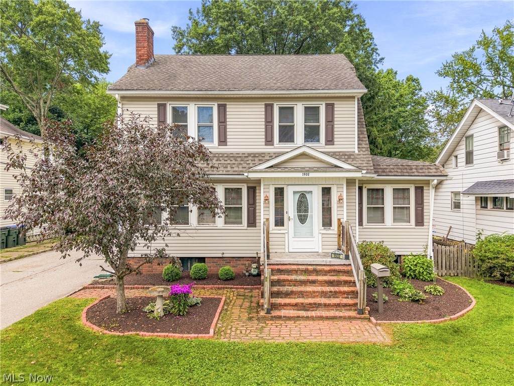 1932 7th Street - Photo 1
