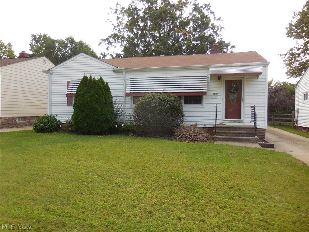 1554 Empire Road - Photo 1
