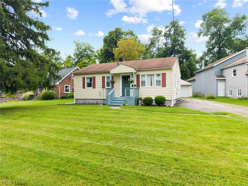 454 Park Boulevard - Photo 1