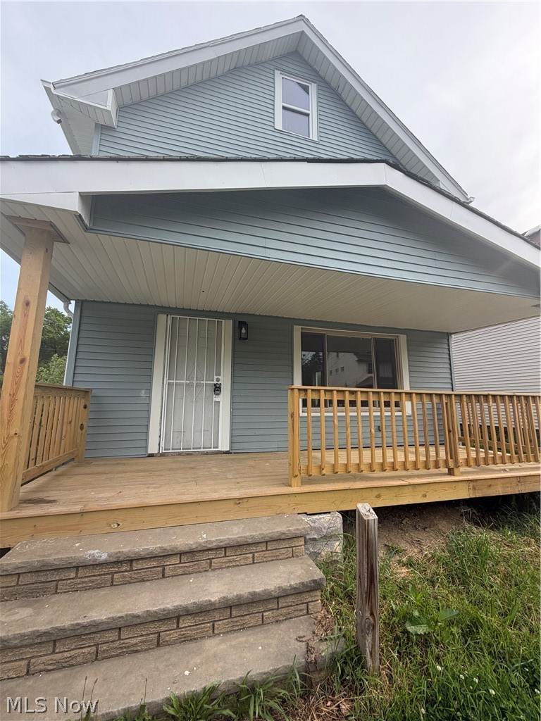 6813 Polonia Avenue - Photo 1