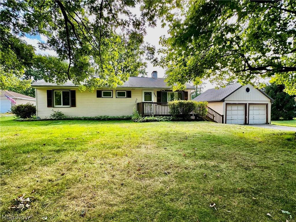 1188 Meadowbrook Boulevard - Photo 1