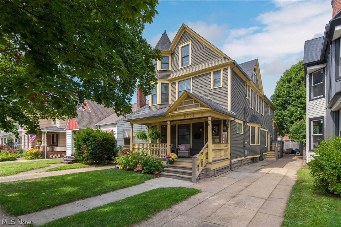 6204 Clinton Avenue - Photo 1