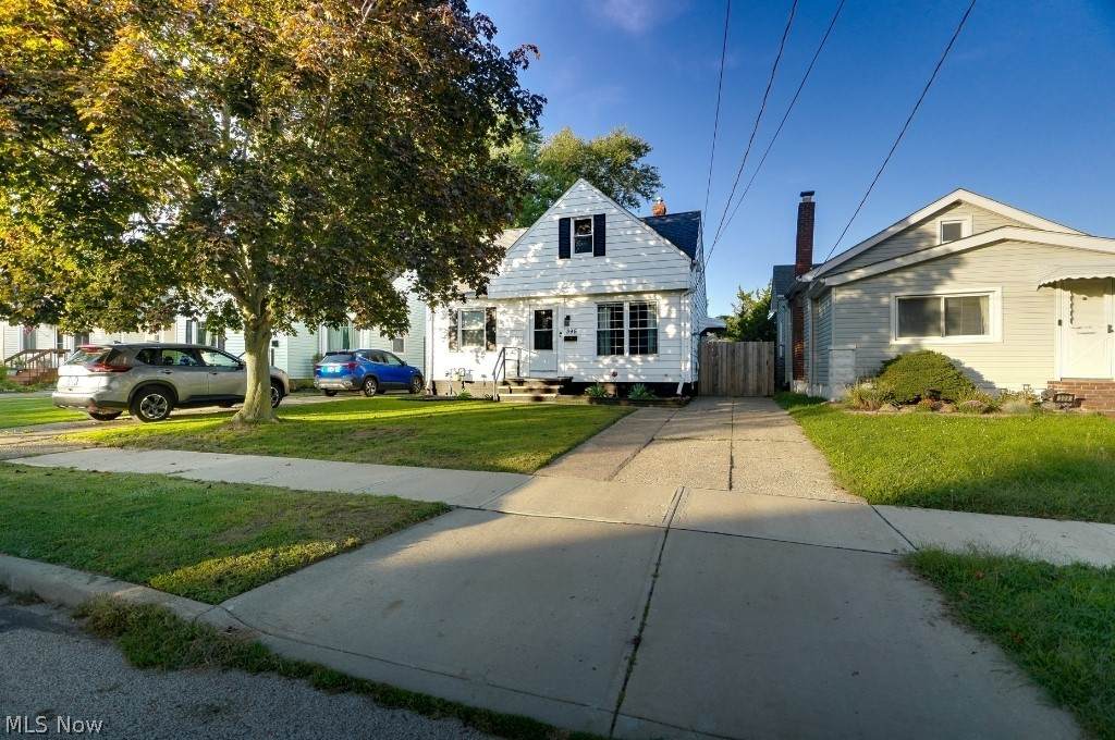395 324th Street - Photo 1