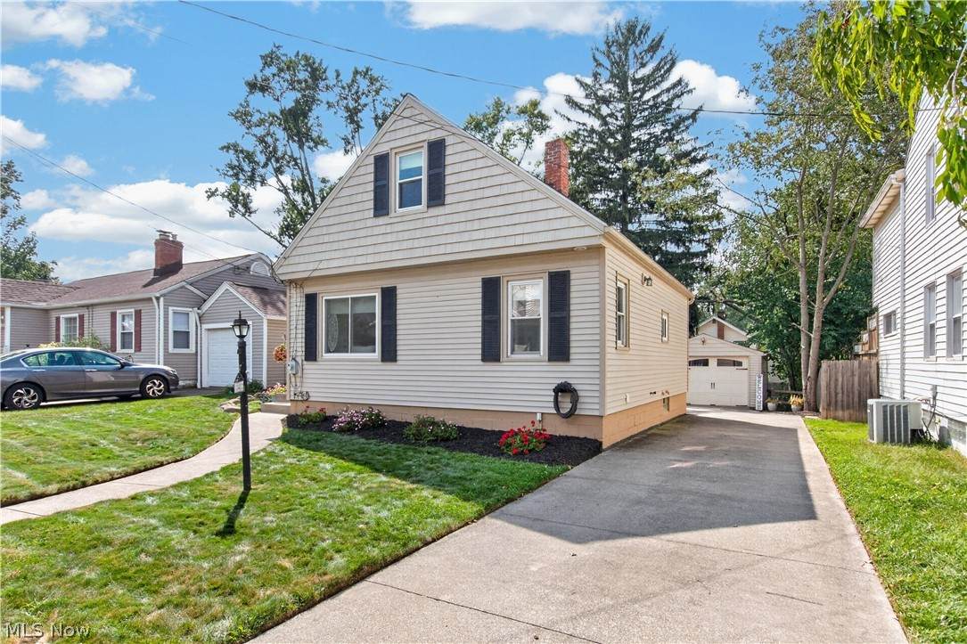 1848 17th Street - Photo 1