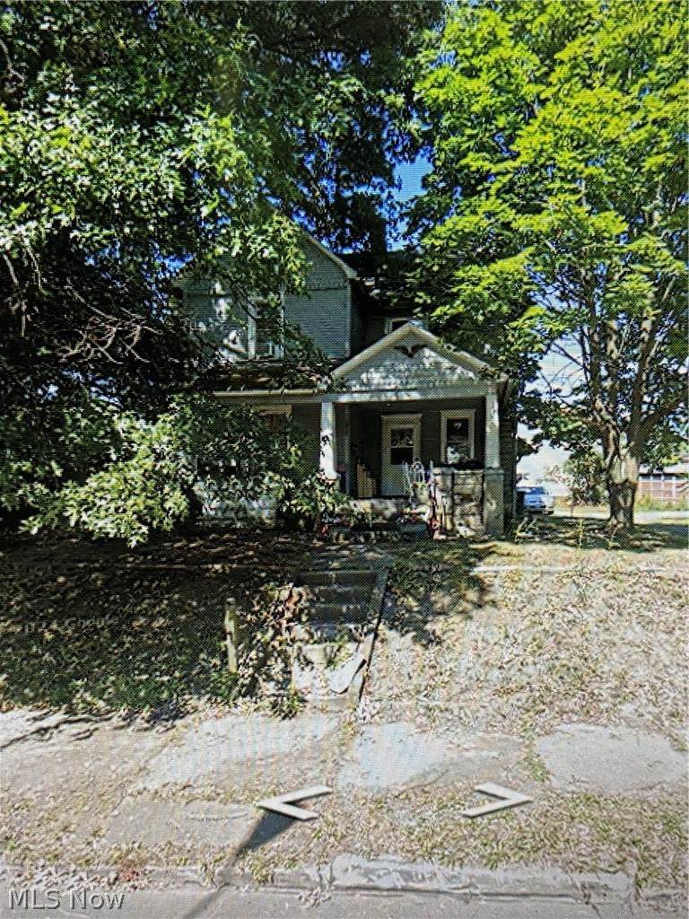 1025 Freedom Avenue - Photo 1