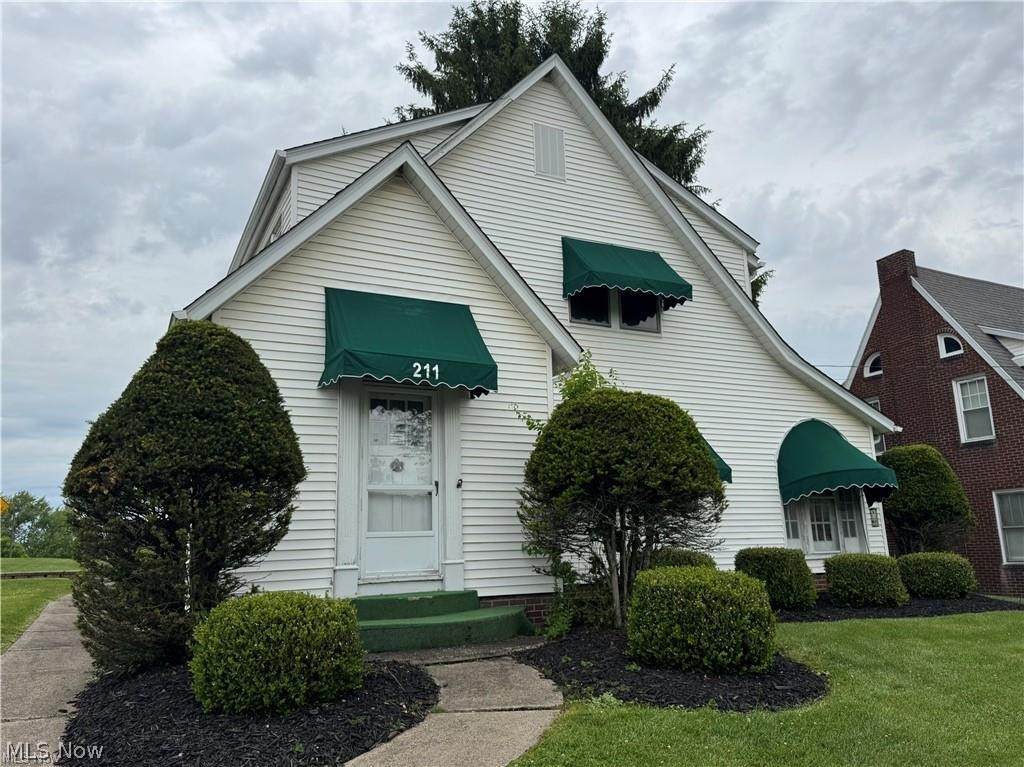 211 Main Street - Photo 1