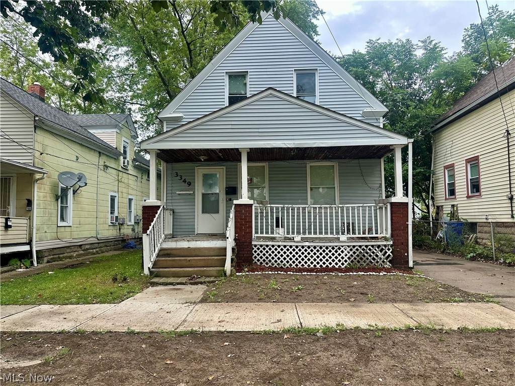 3349 63rd - Photo 1
