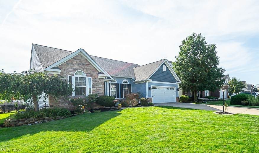 100 Stonewater Court - Photo 1