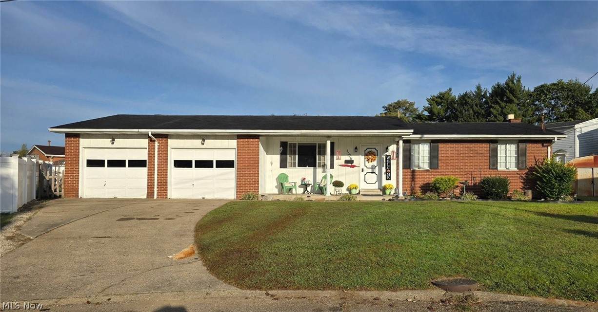 1576 Suzanne Circle - Photo 1