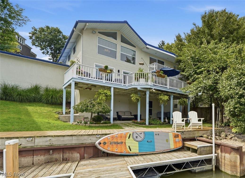421 Riverdale Drive - Photo 1