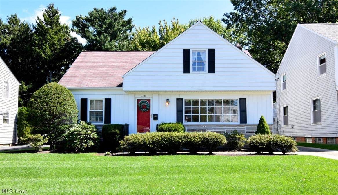 1663 Oakmount Road - Photo 1