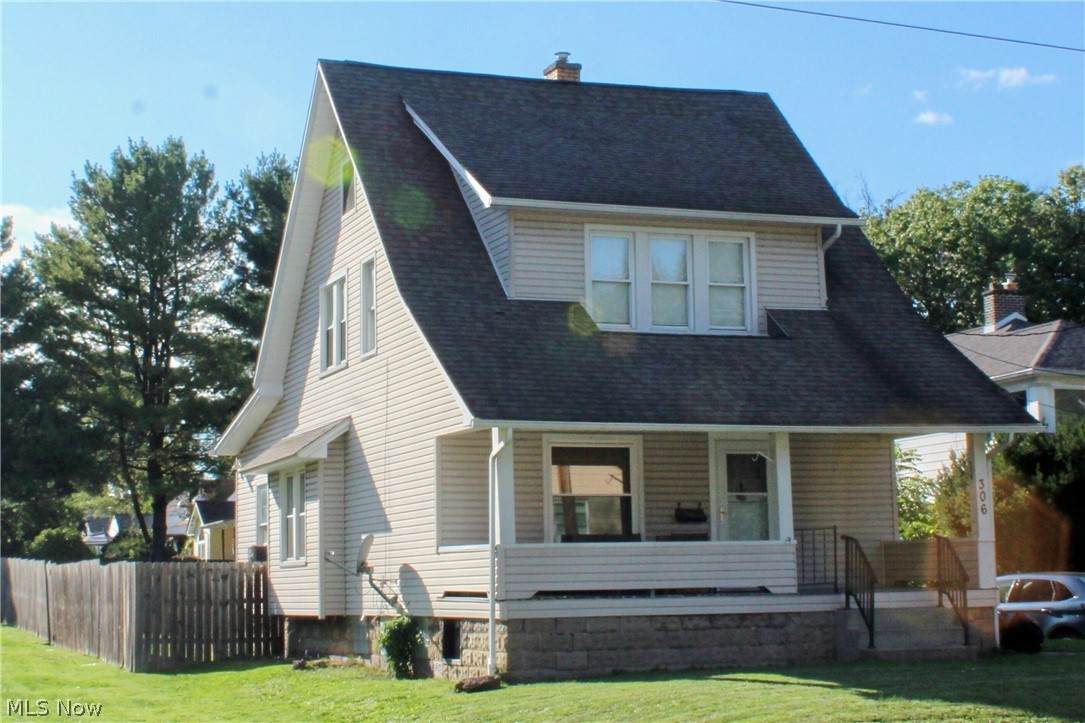 306 Hazelwood Avenue - Photo 1