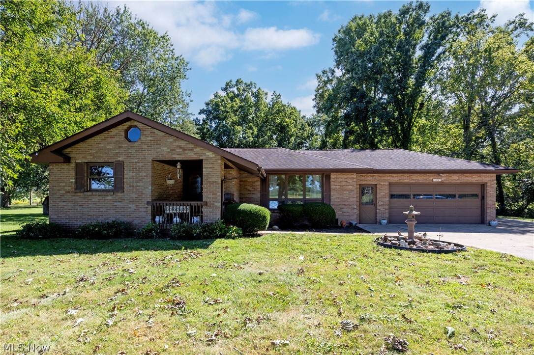 5257 Dover Road - Photo 1