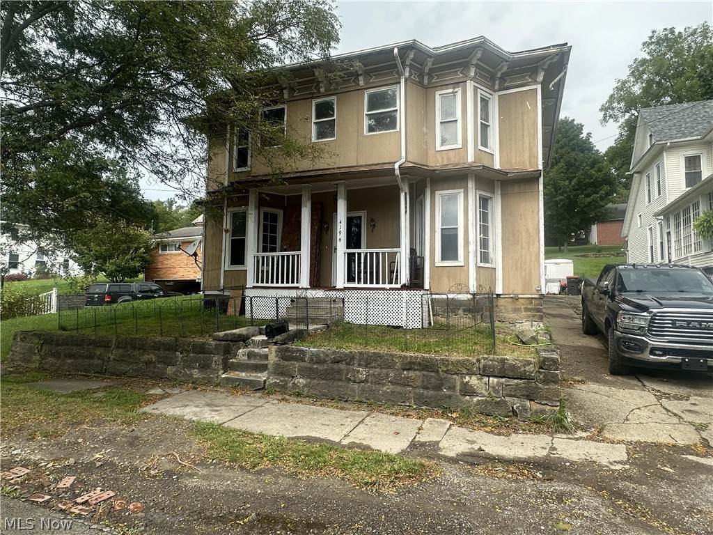 419 Lincoln Way - Photo 1