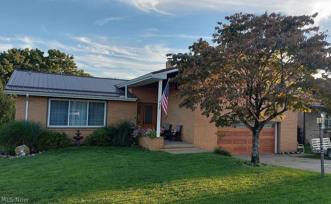 1604 Moreland Drive - Photo 1