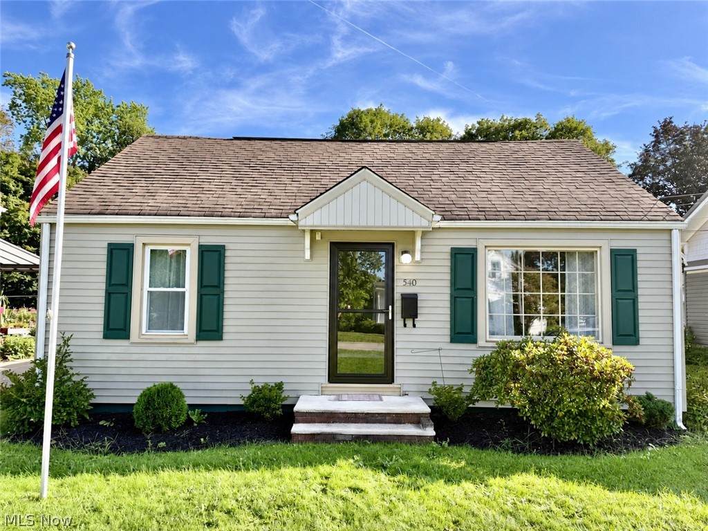 540 Eastlawn Street - Photo 1