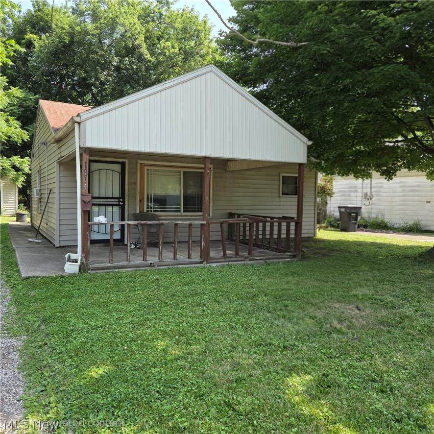 1814 Victoria Street - Photo 1