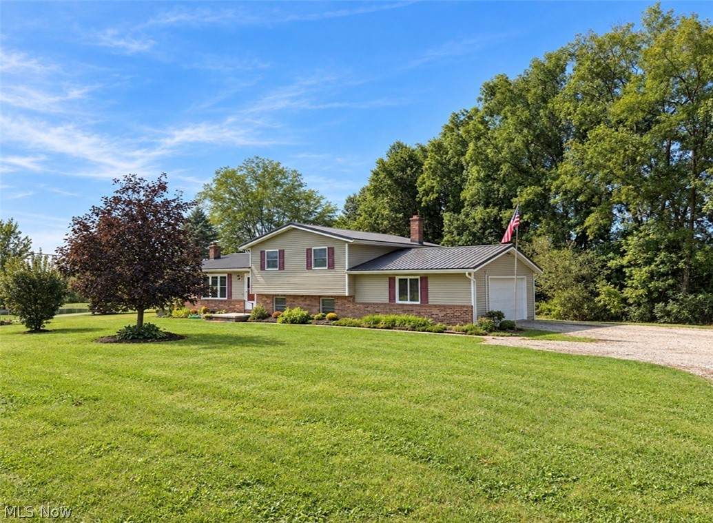 858 Township Road 875 - Photo 1
