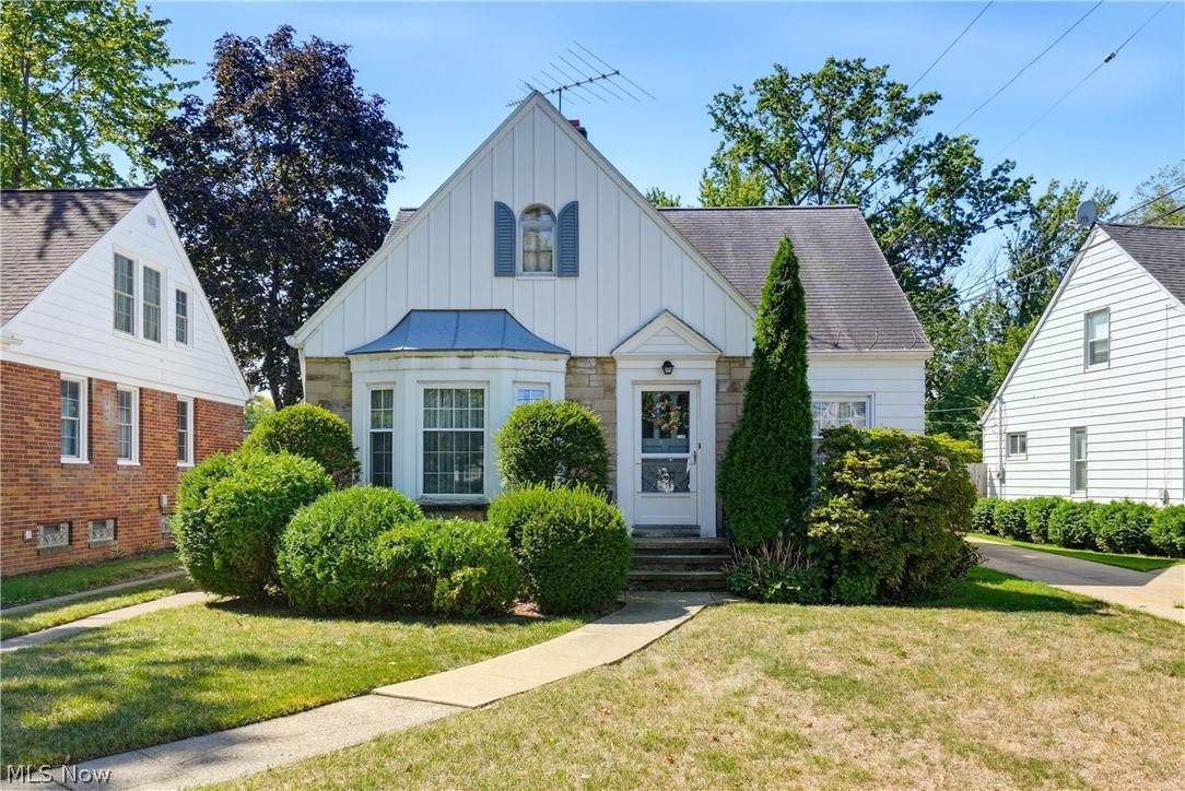 15717 Munn Road - Photo 1