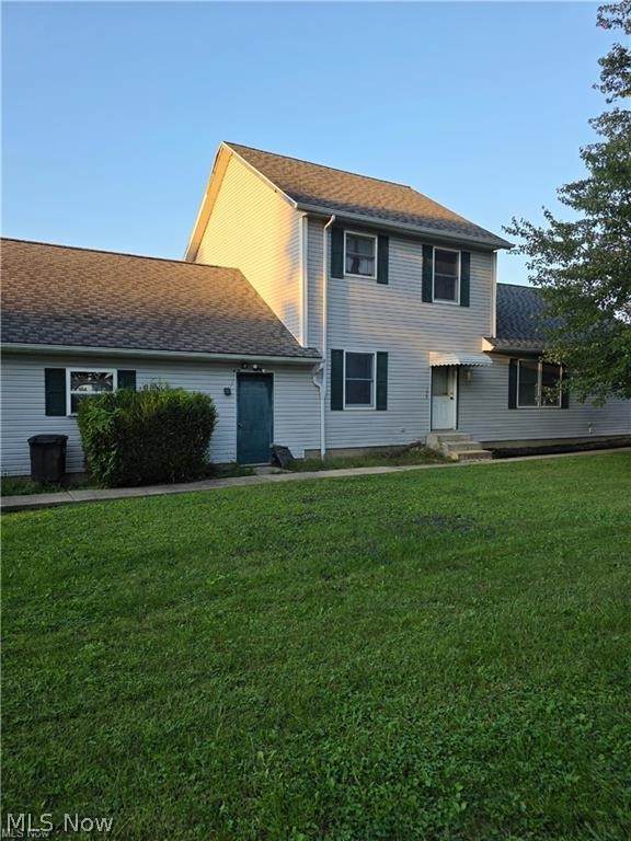 139 Meadowpark Drive - Photo 1