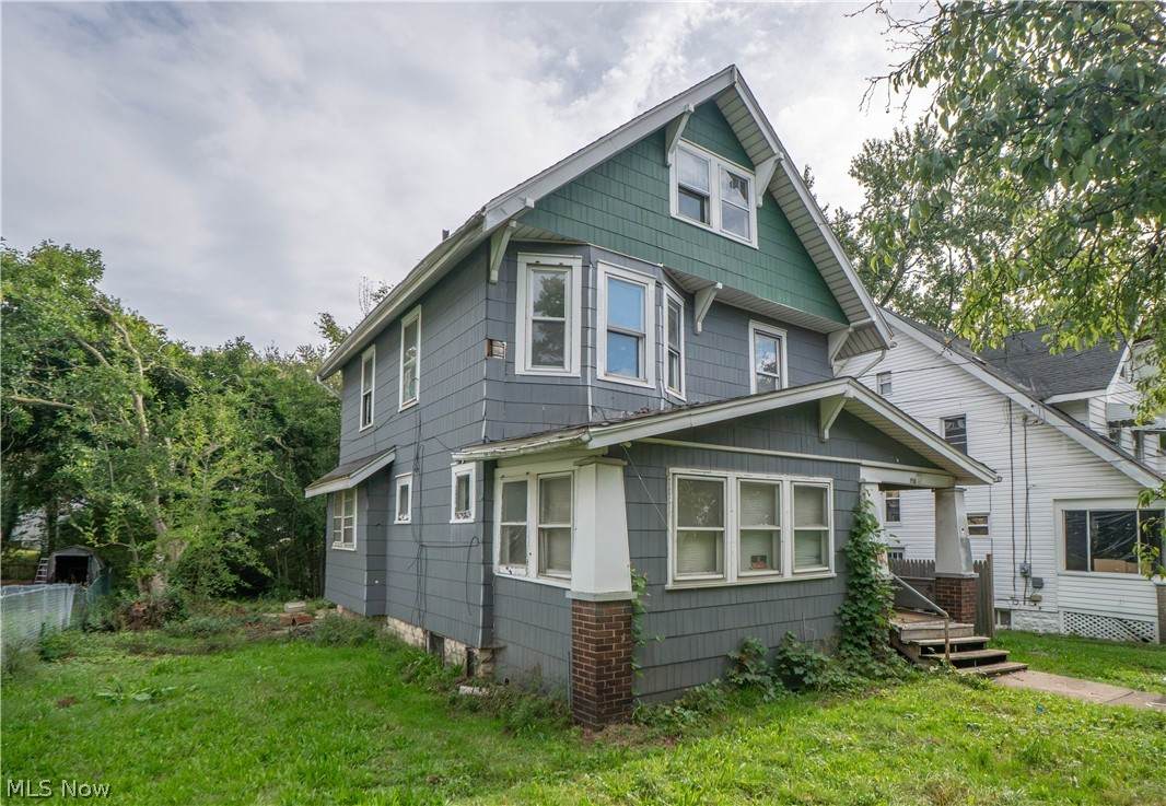 156 Colony Crescent - Photo 1