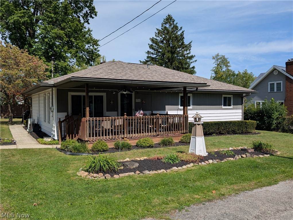 17512 Lundys Lane - Photo 1