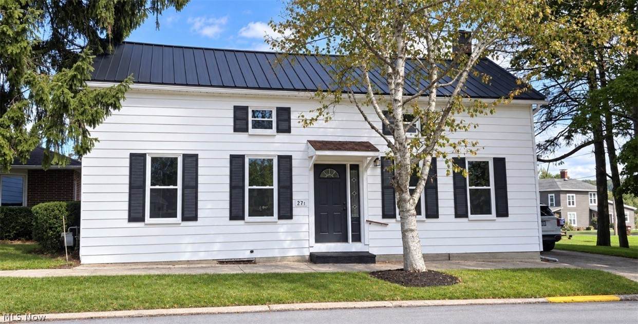 27 Main Street - Photo 1