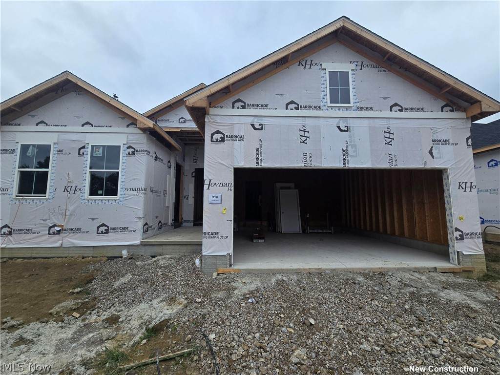 318 Delta Way - Photo 1