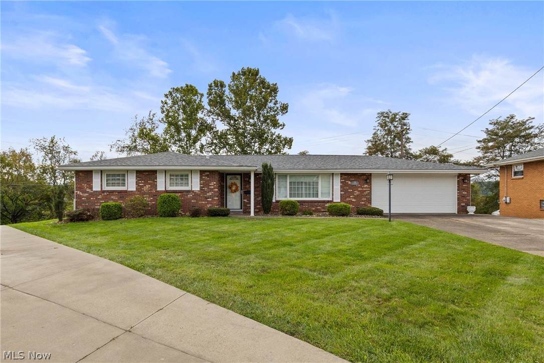 112 Benita Drive - Photo 1