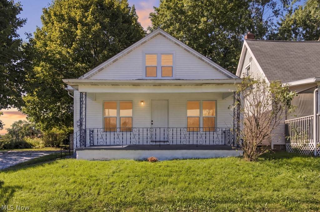 1588 Josephine Avenue - Photo 1