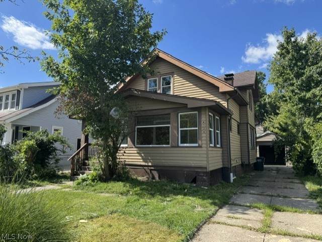 4526 126th Street - Photo 1
