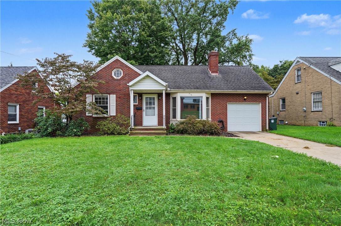 716 25th Street - Photo 1
