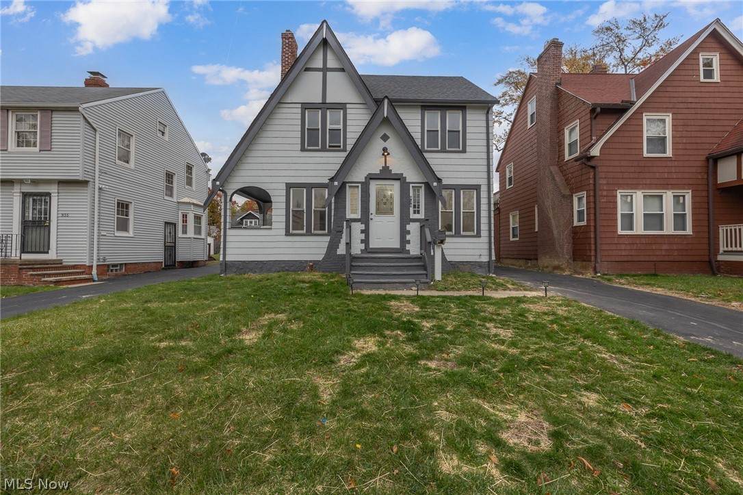 939 Vineshire Road - Photo 1