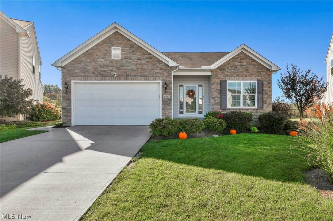 6517 Tree Top Place - Photo 1